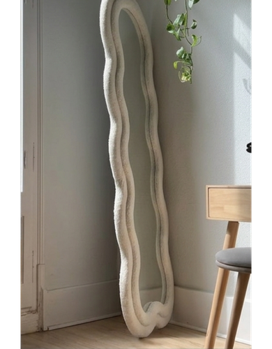 AuraWave Full-Length Mirror – Wavy Designer Floor Mirror | Aesthetic Home Decor